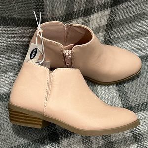 Toddler girl booties- size 11- pale pink